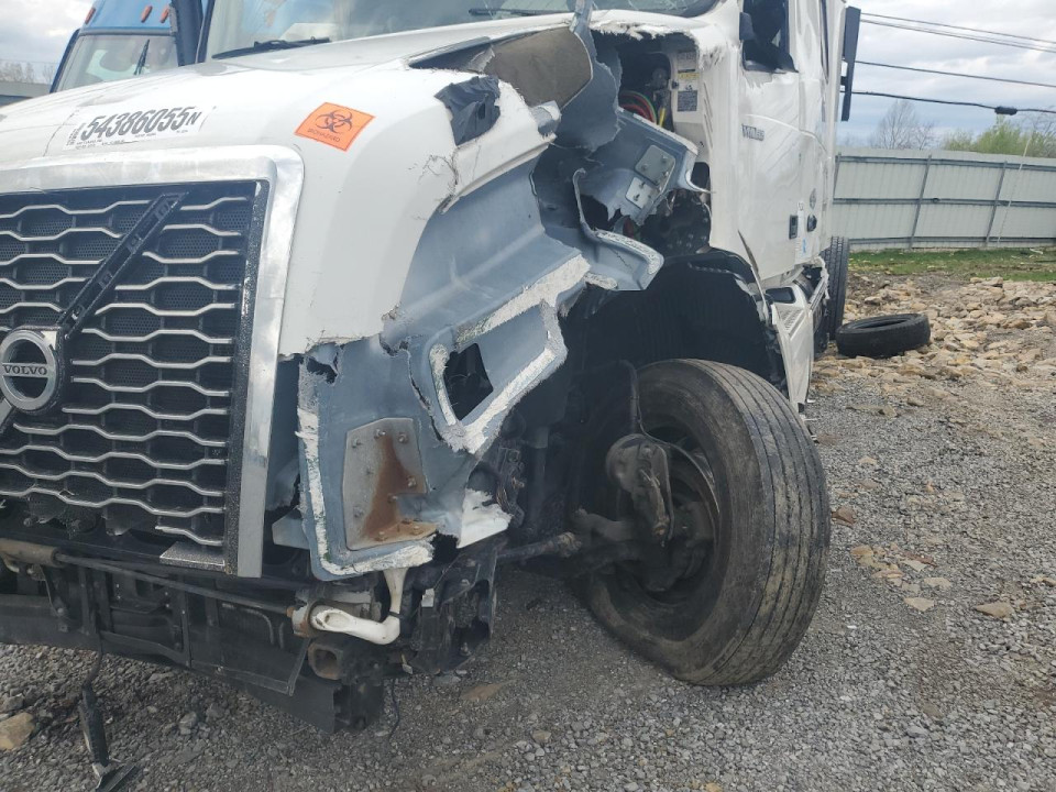 Volvo VNL SEMI TRUCK 2020 — Copart