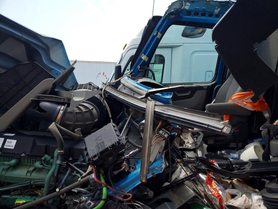 Volvo VNL SEMI TRUCK 2024 — Copart