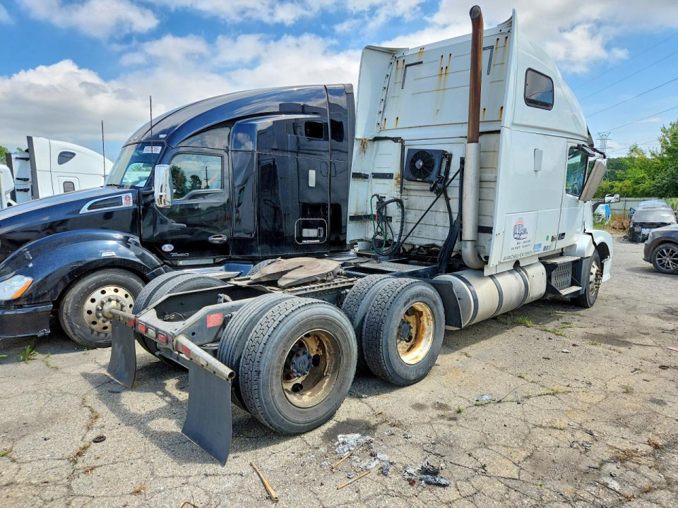Volvo VN 2014 — Copart