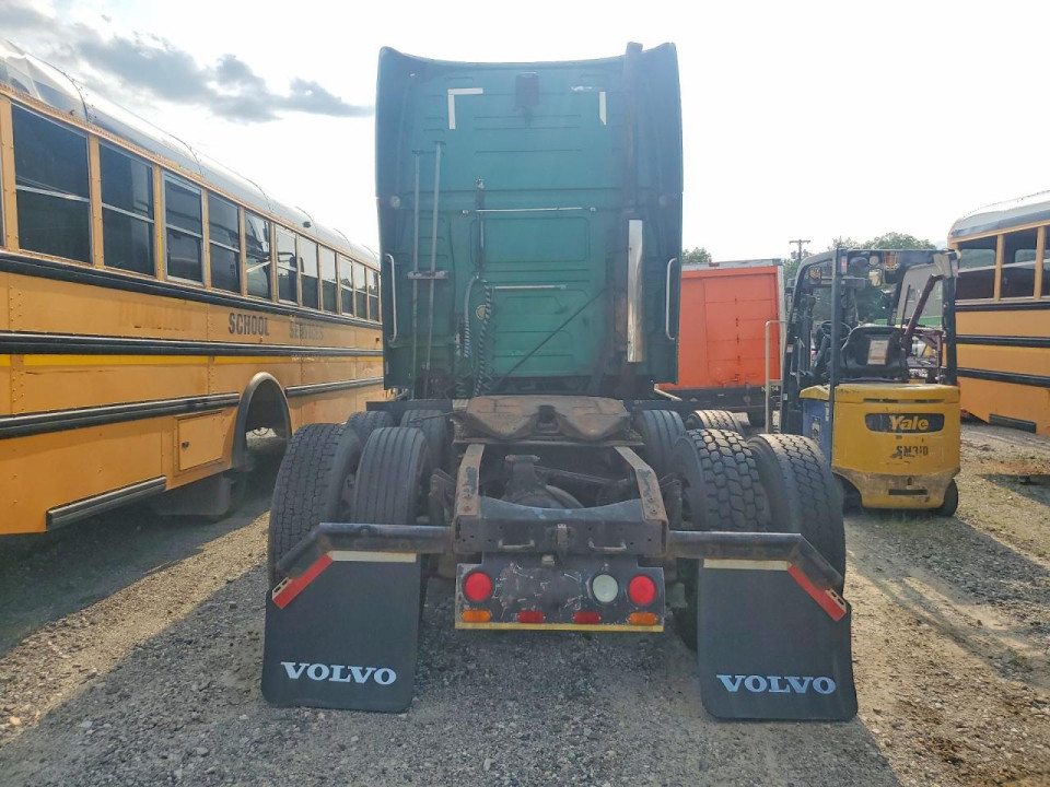 Volvo VN 2006 — Copart