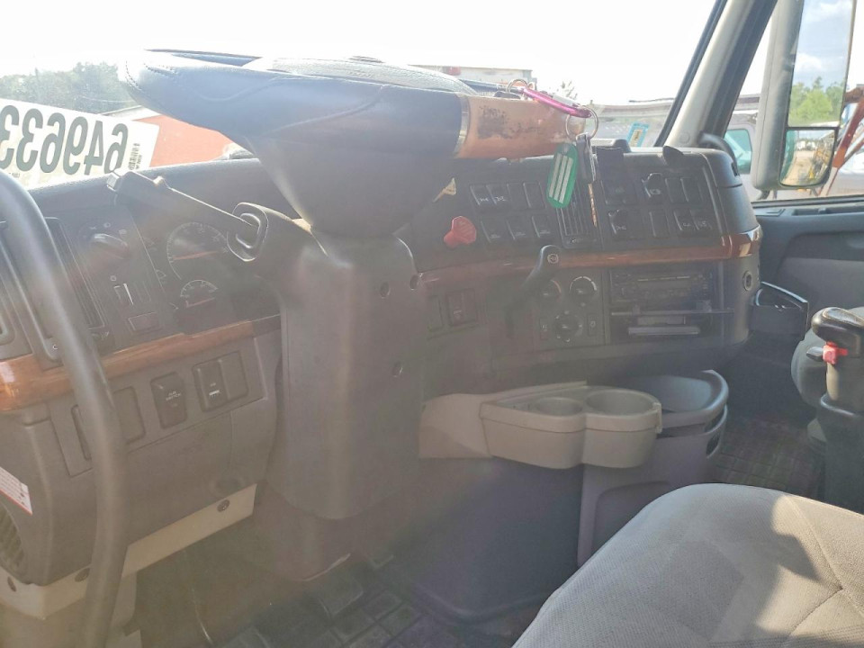 Volvo VN 2006 — Copart