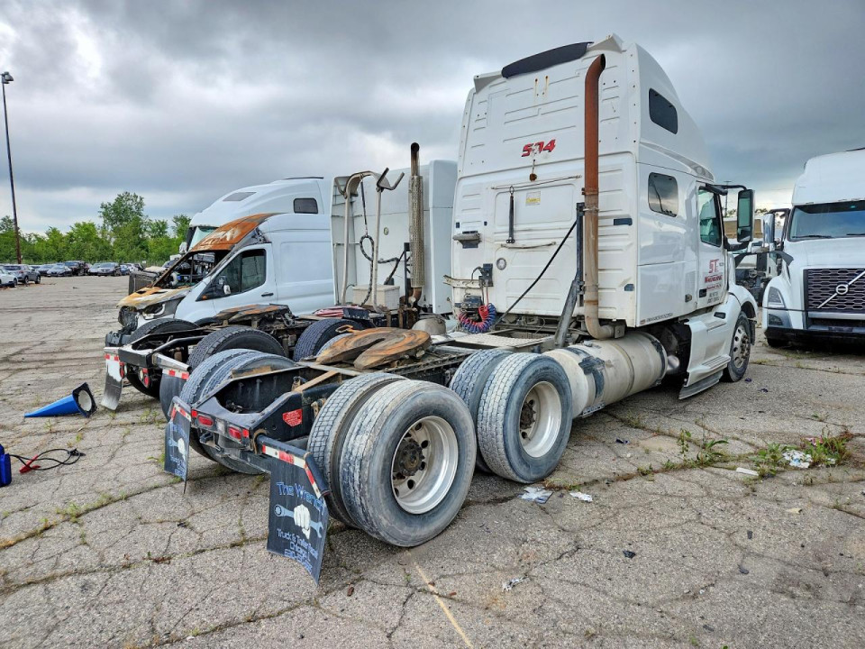 Volvo VN 2020 — Copart