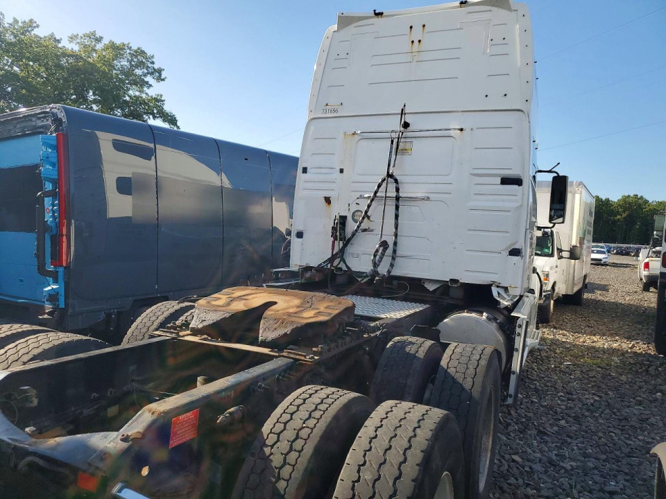 Volvo VNL SEMI TRUCK 2019 — Copart