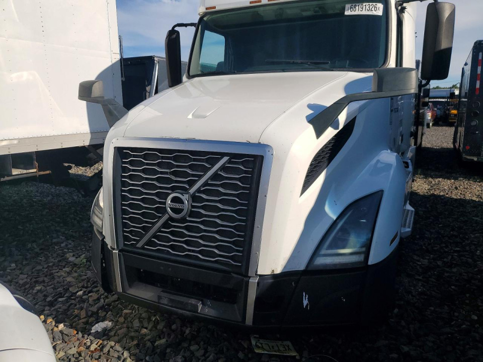 Volvo VNL SEMI TRUCK 2019 — Copart