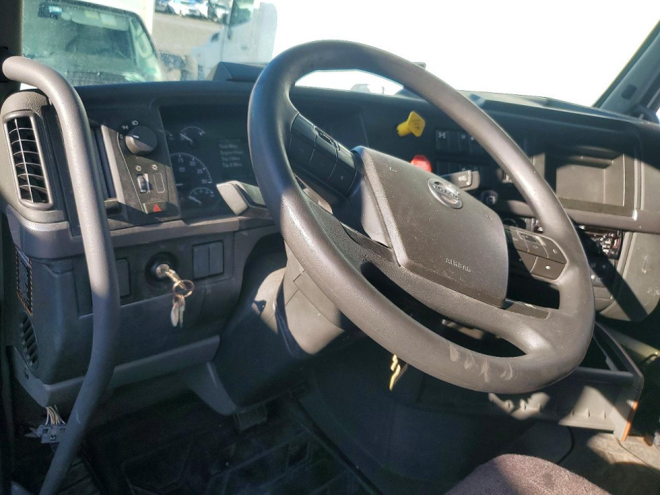 Volvo VNL SEMI TRUCK 2019 — Copart