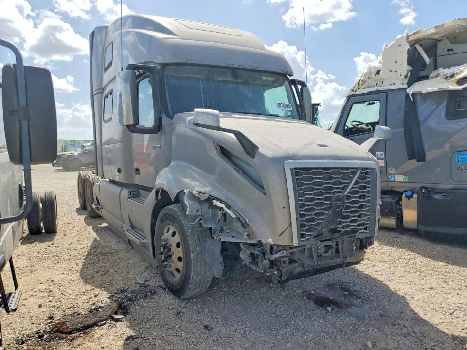 Volvo VN 2023 — Copart