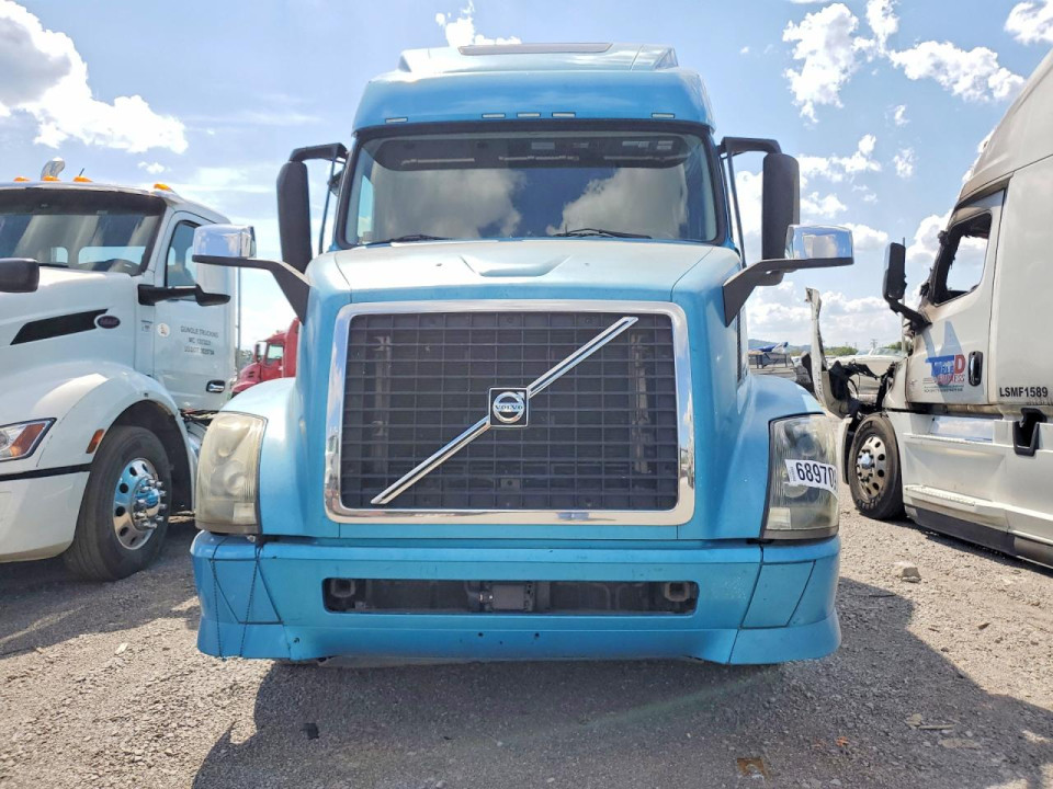 Volvo VN 2014 — Copart