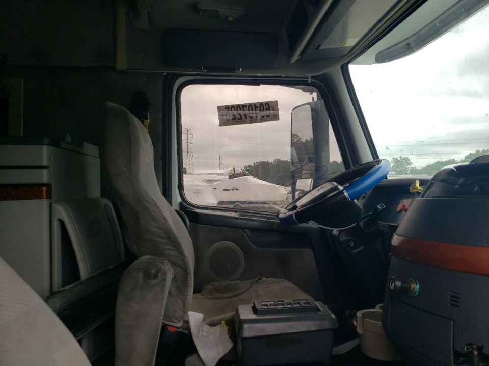 Volvo VNL SEMI TRUCK 2008 — Copart
