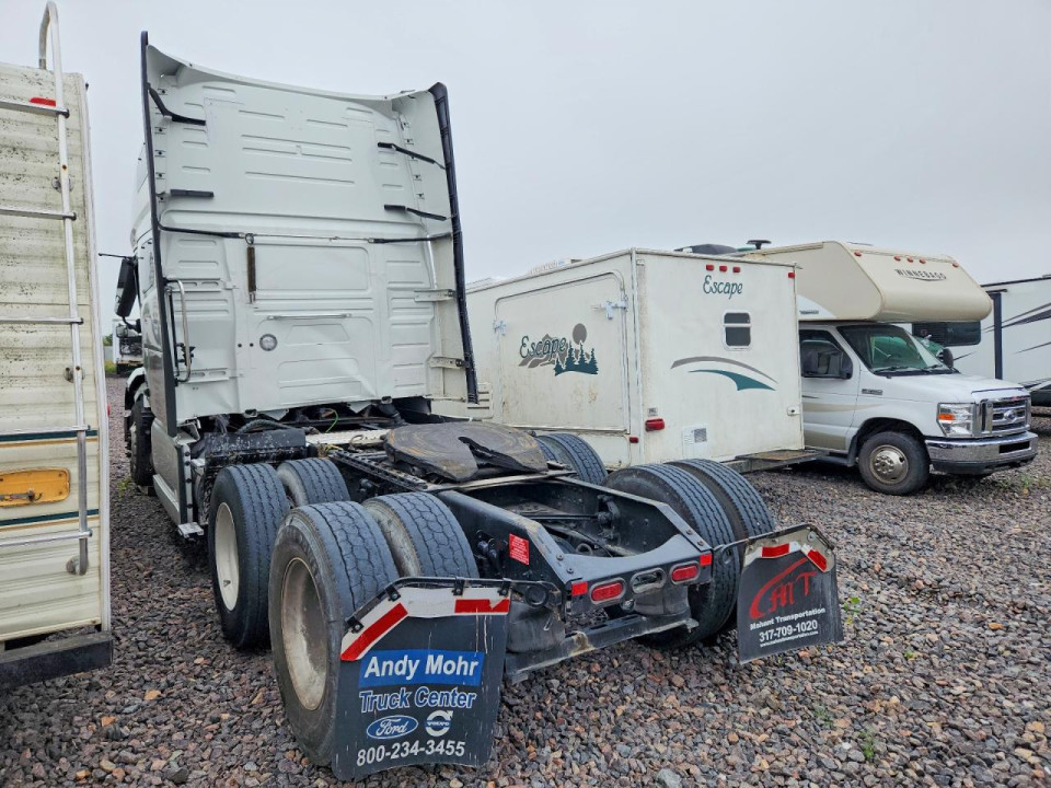 Volvo VN 2023 — Copart
