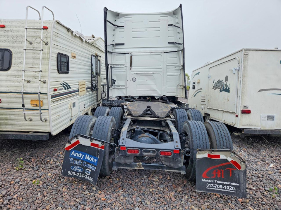Volvo VN 2023 — Copart