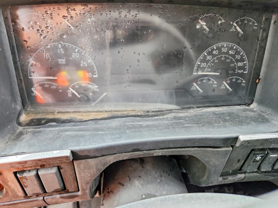 Volvo VN 2023 — Copart
