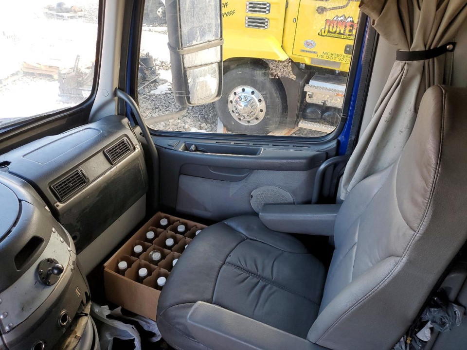 Volvo VN 2005 — Copart
