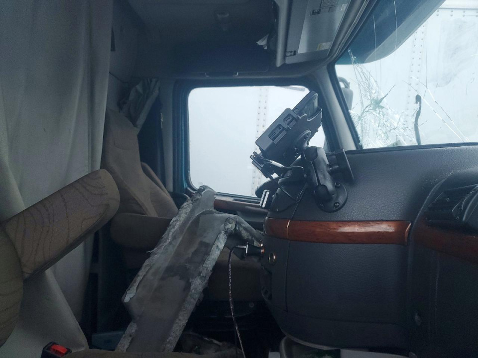 Volvo VNL SEMI TRUCK 2007 — Copart