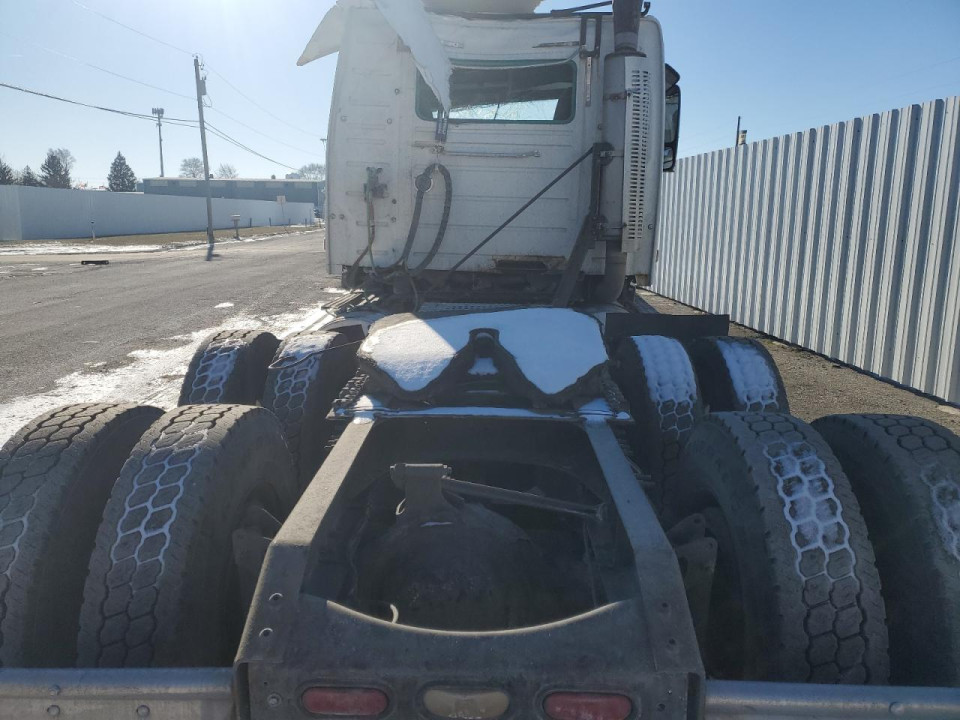 Volvo VN 2006 — Copart