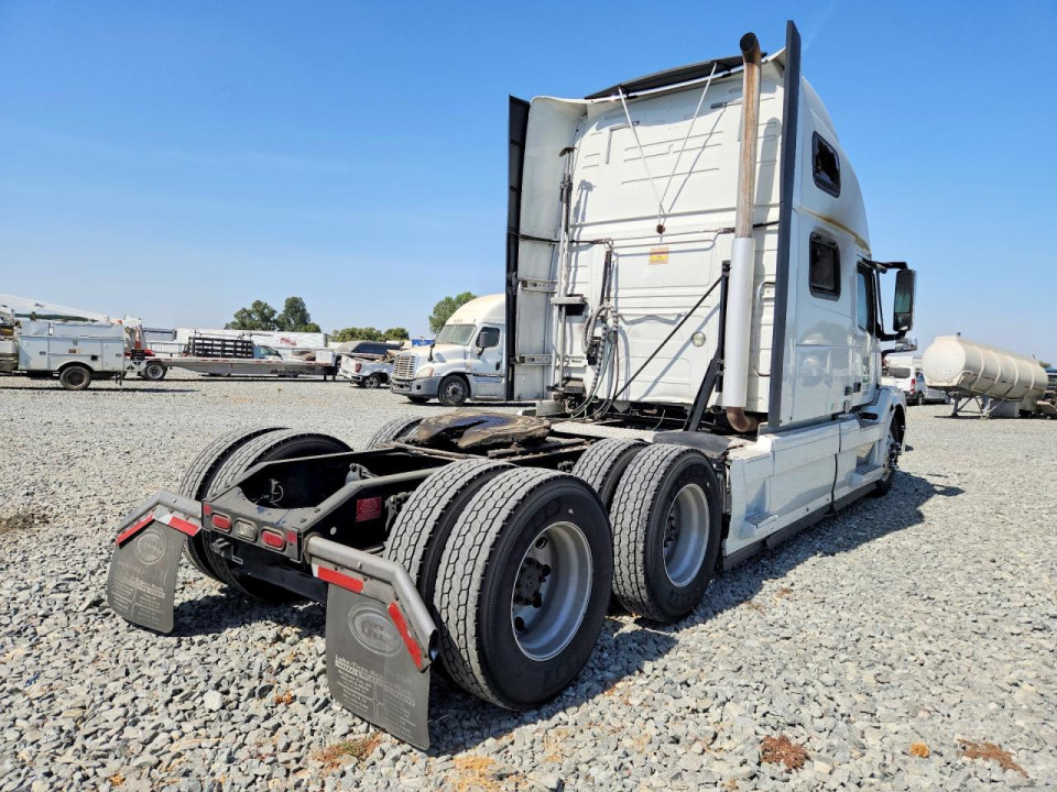 Volvo VNL (4) 2016 — Copart