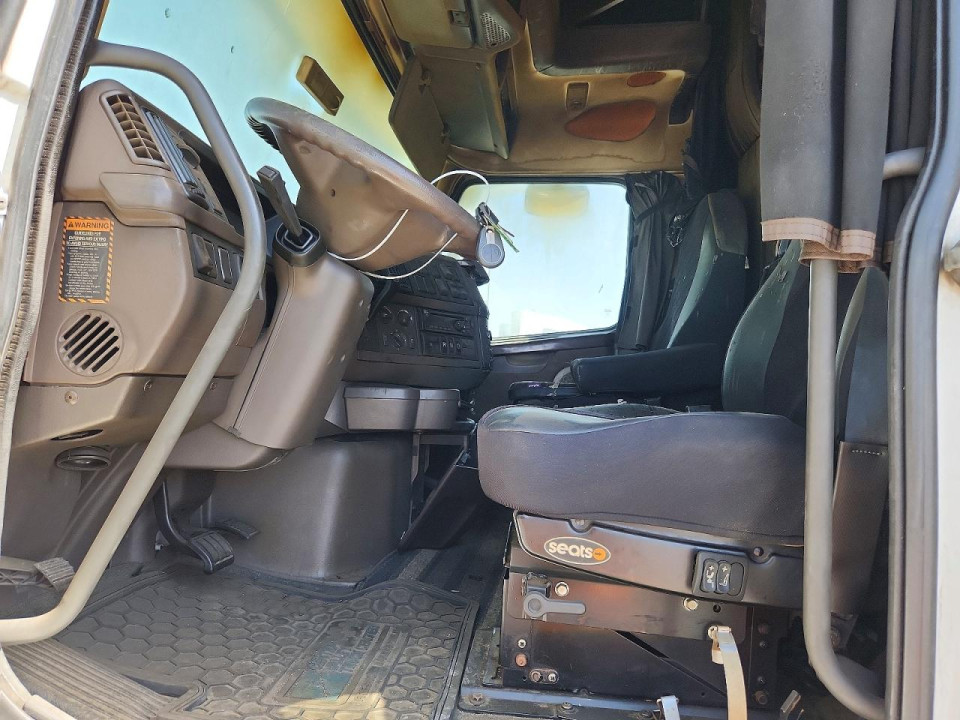 Volvo VNL (4) 2016 — Copart