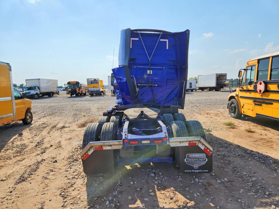 Volvo VNL SEMI TRUCK 2025 — Copart