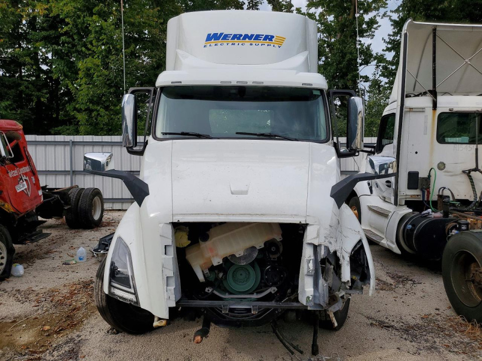 Volvo VNL SEMI TRUCK 2024 — Copart