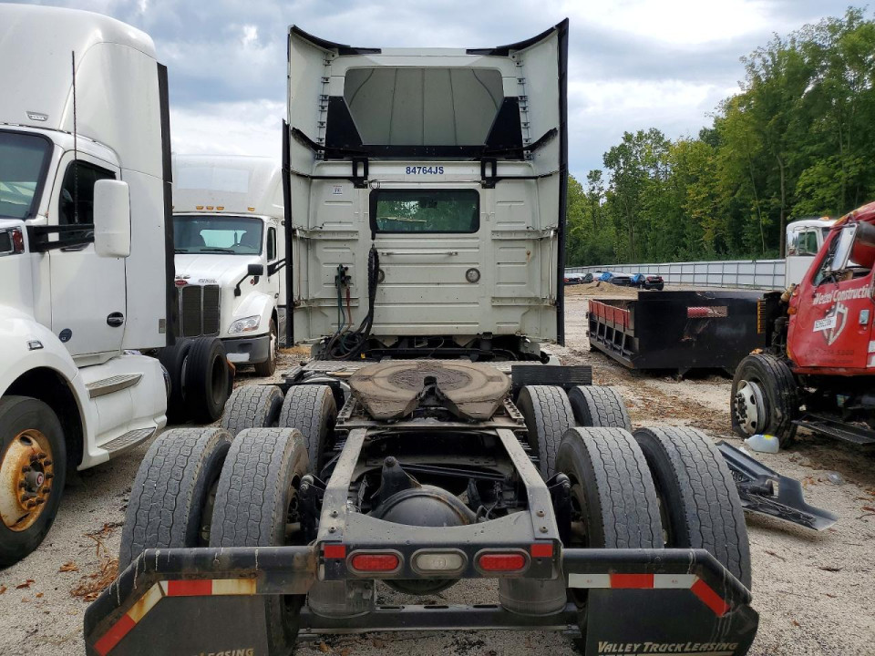 Volvo VNL SEMI TRUCK 2024 — Copart
