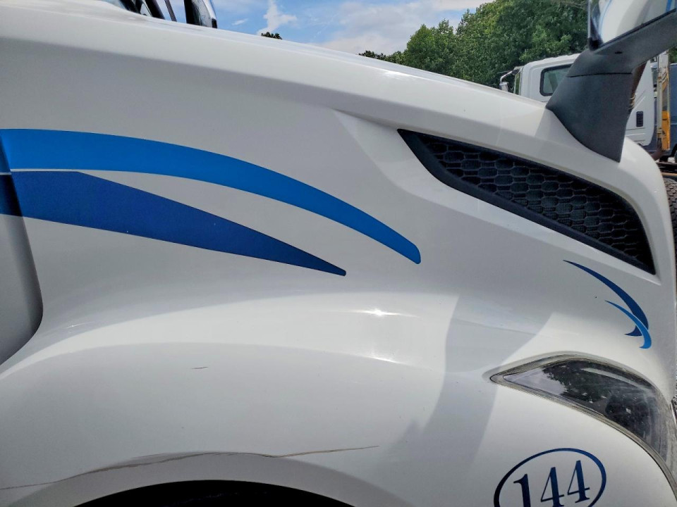 Volvo VNL SEMI TRUCK 2022 — Copart
