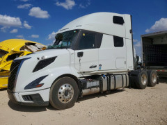 Volvo VNL SEMI TRUCK 2026