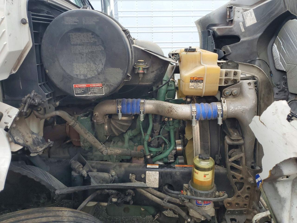 Volvo VNR 2020 — Copart