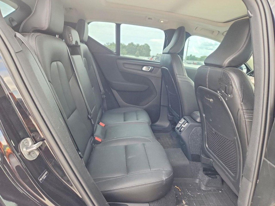 Volvo XC40 CORE 2025 — Copart