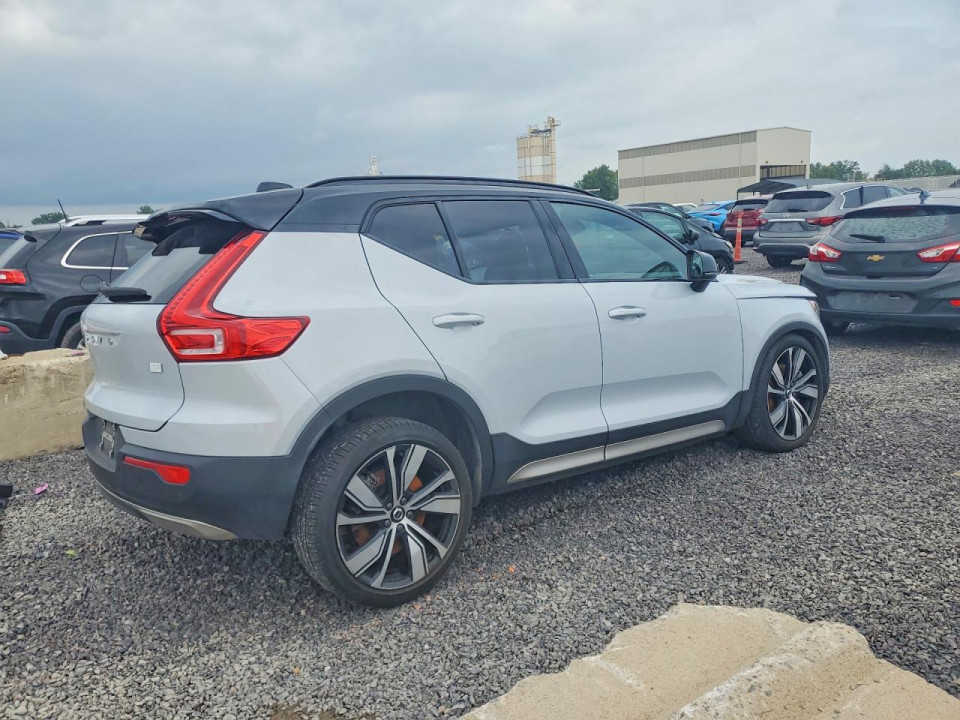 Volvo XC40 P8 RECHARGE ULTIMATE 2022 — Copart