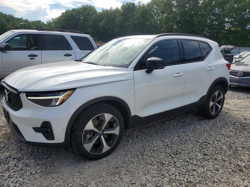 Volvo XC40 PLUS 2024 — Copart