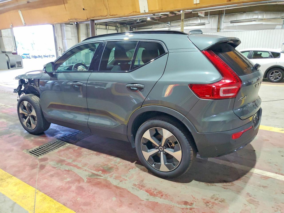 Volvo XC40 PLUS 2026 — Copart