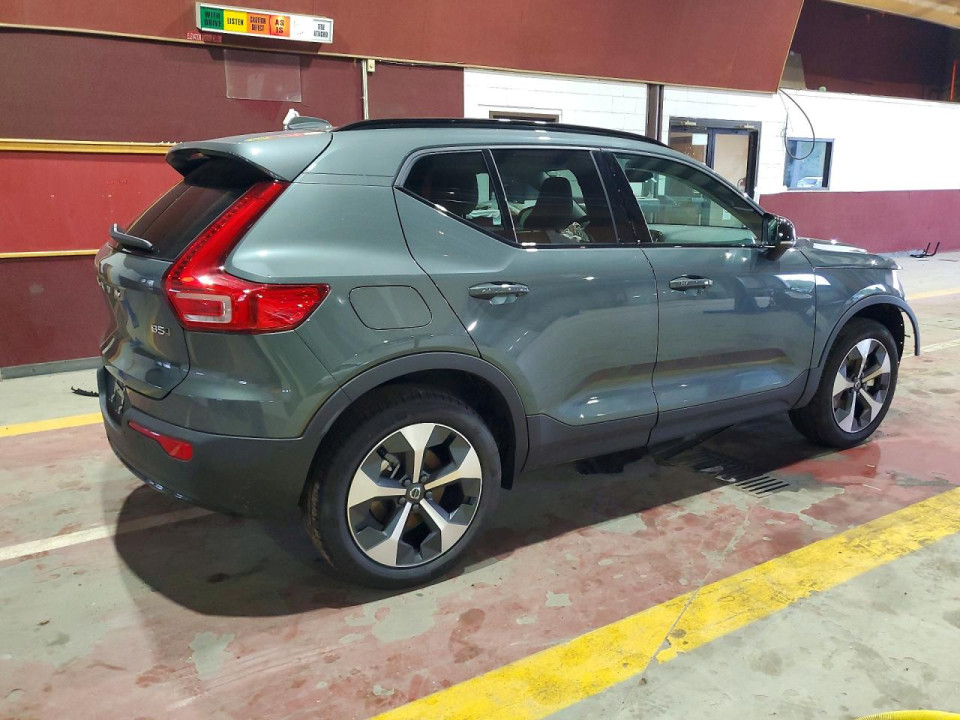 Volvo XC40 PLUS 2026 — Copart