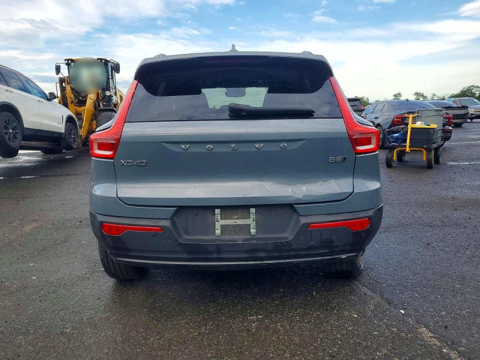 Volvo XC40 PLUS 2023 — Copart