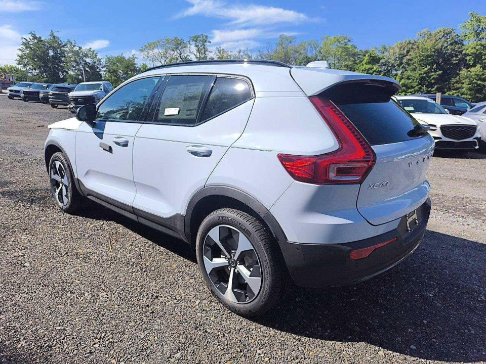 Volvo XC40 PLUS 2026 — Copart