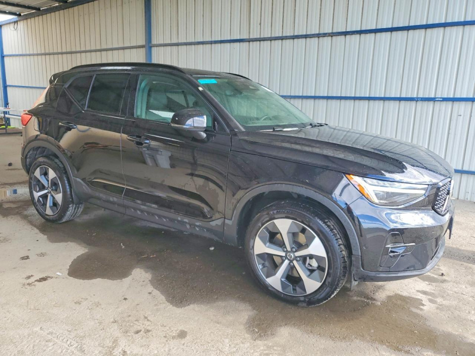 Volvo XC40 PLUS 2026 — Copart