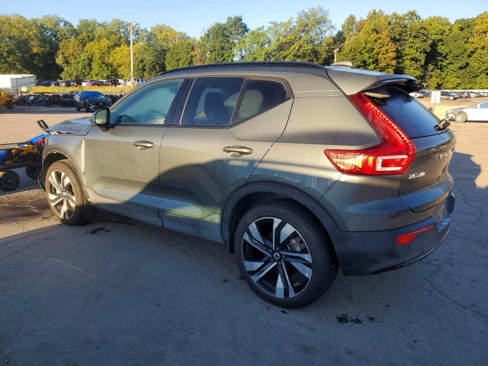 Volvo XC40 PLUS 2026 — Copart