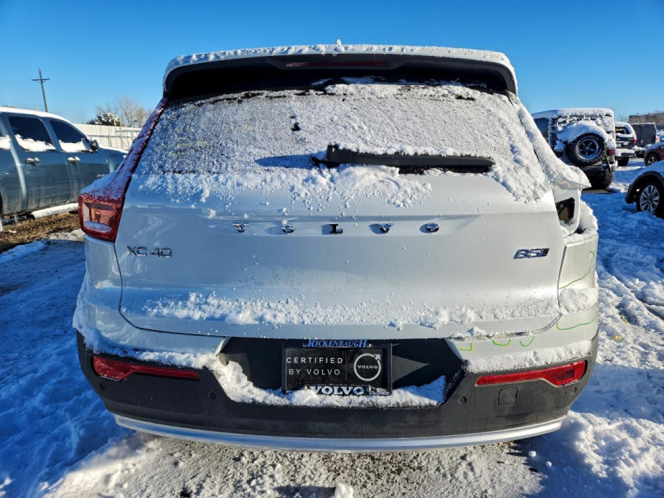 Volvo XC40 PLUS 2025 — Copart