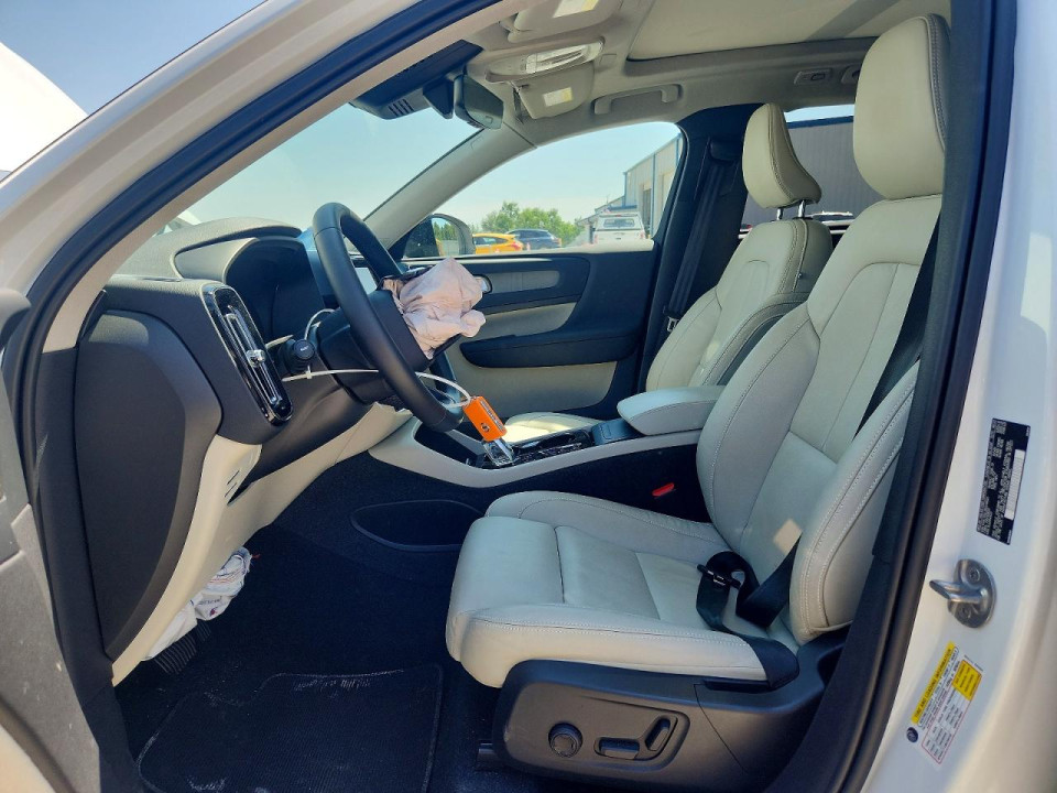 Volvo XC40 PLUS 2024 — Copart