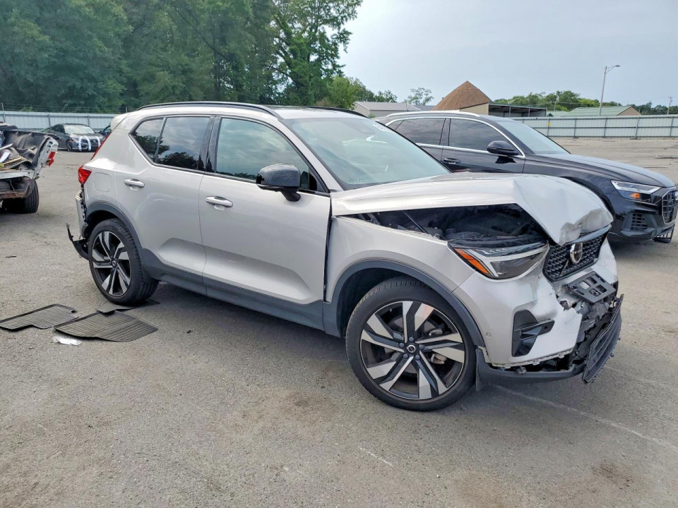 Volvo XC40 ULTIMATE 2023 — Copart