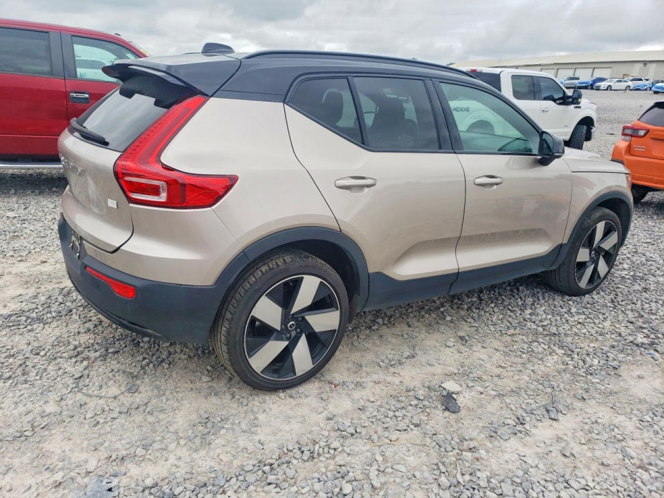 Volvo XC40 2023 — Copart