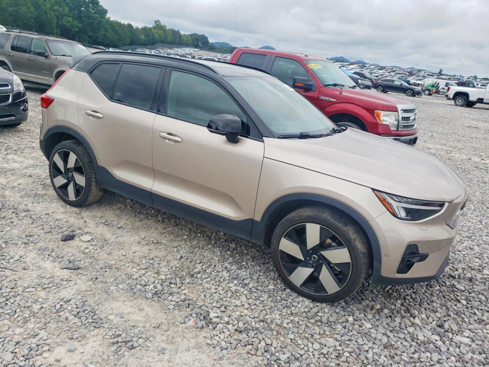 Volvo XC40 2023 — Copart