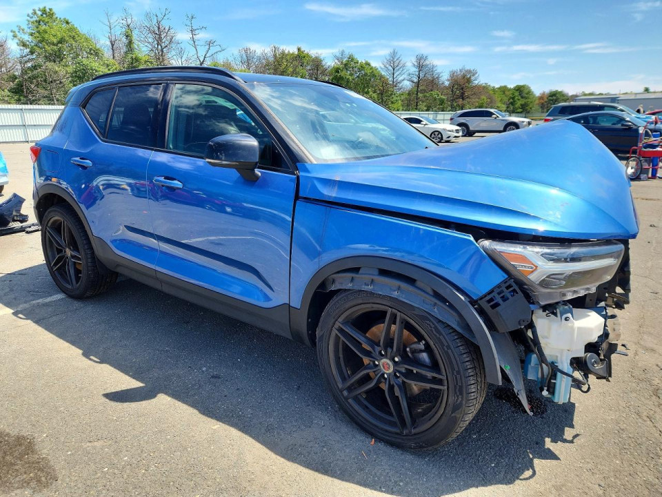 Volvo XC40 2019 — Copart