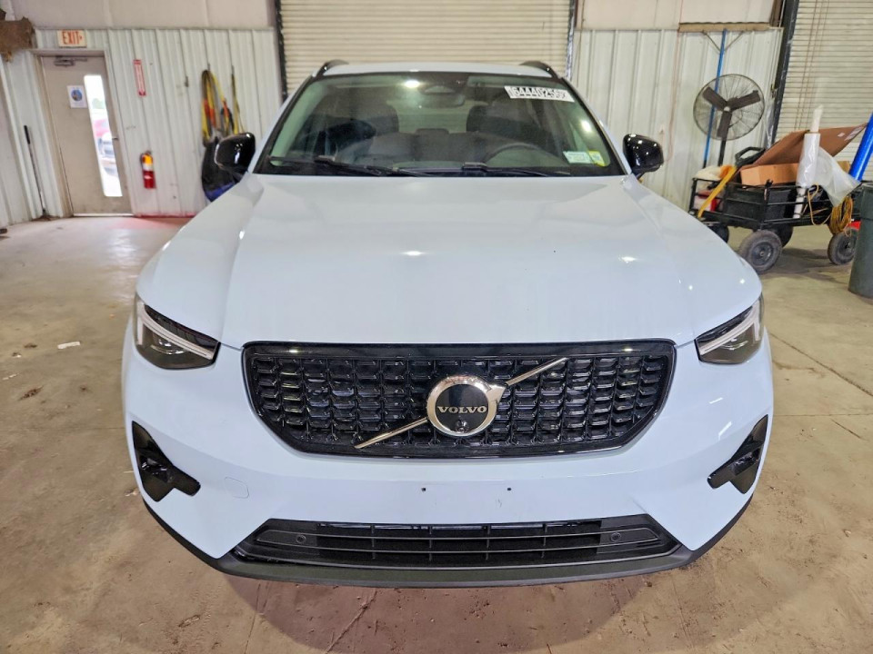 Volvo XC40 2026 — Copart