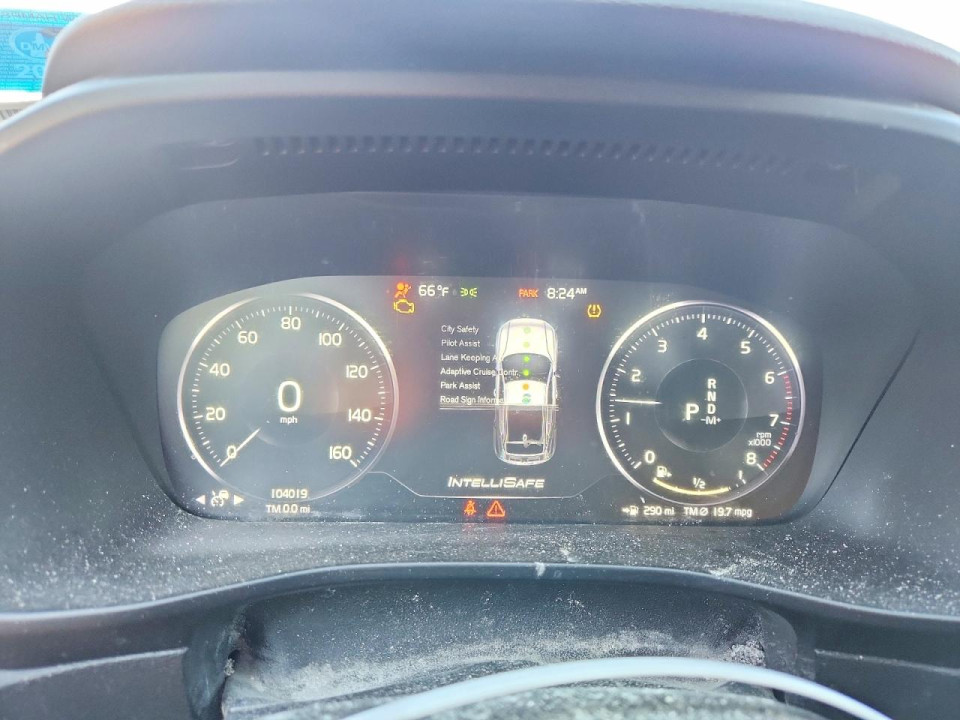 Volvo XC40 2019 — Copart