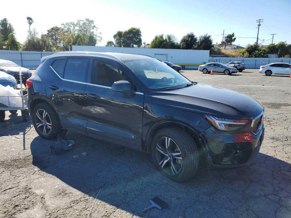 Volvo XC40 2024 — Copart