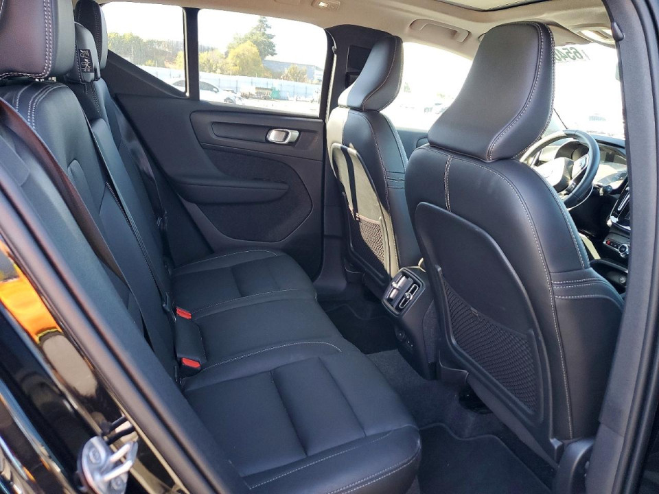 Volvo XC40 2024 — Copart