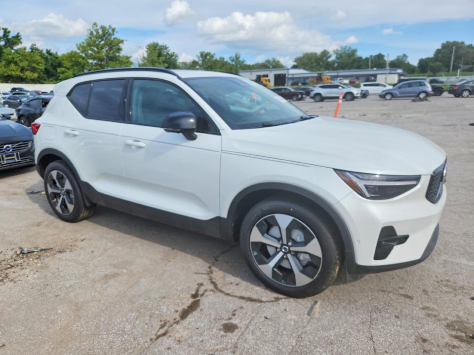 Volvo XC40 2026 — Copart