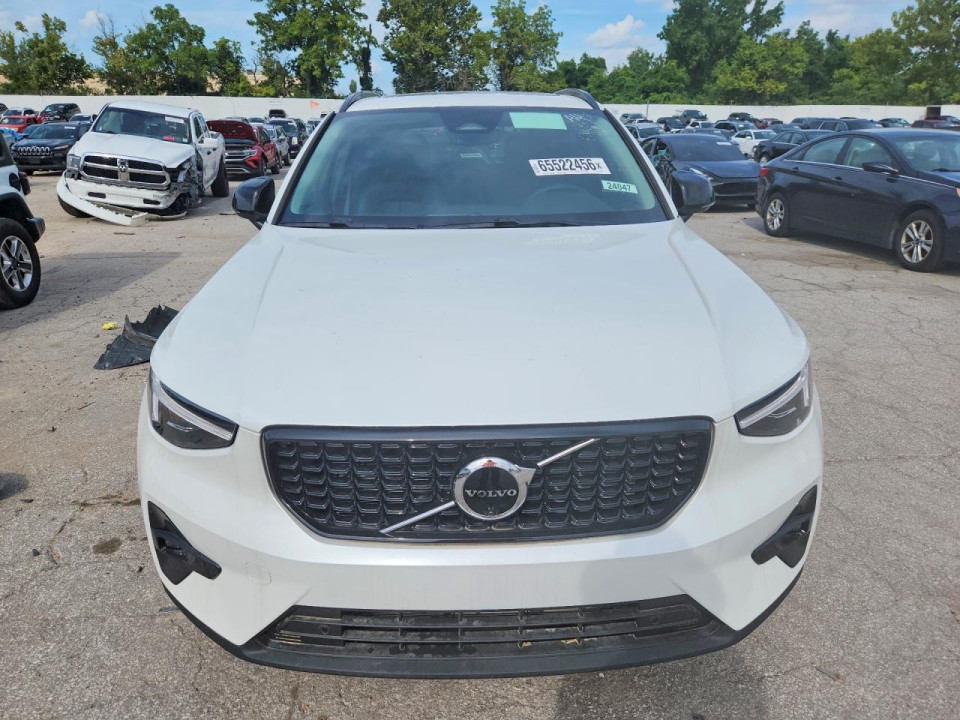 Volvo XC40 2026 — Copart