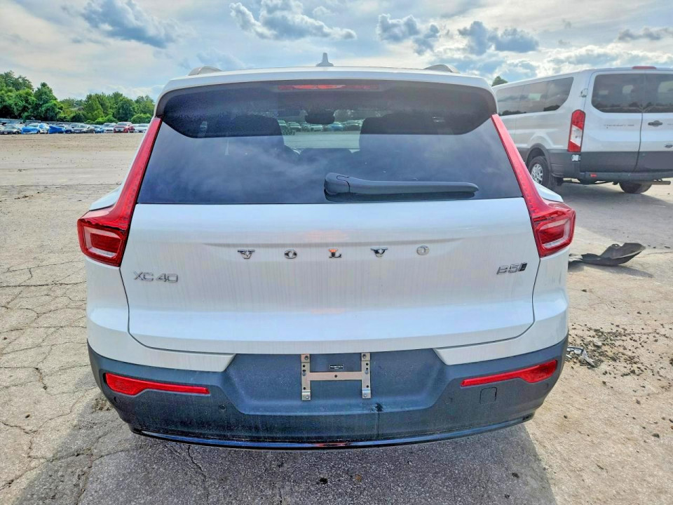 Volvo XC40 2026 — Copart