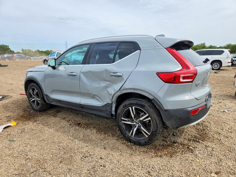 Volvo XC40 2025 — Copart