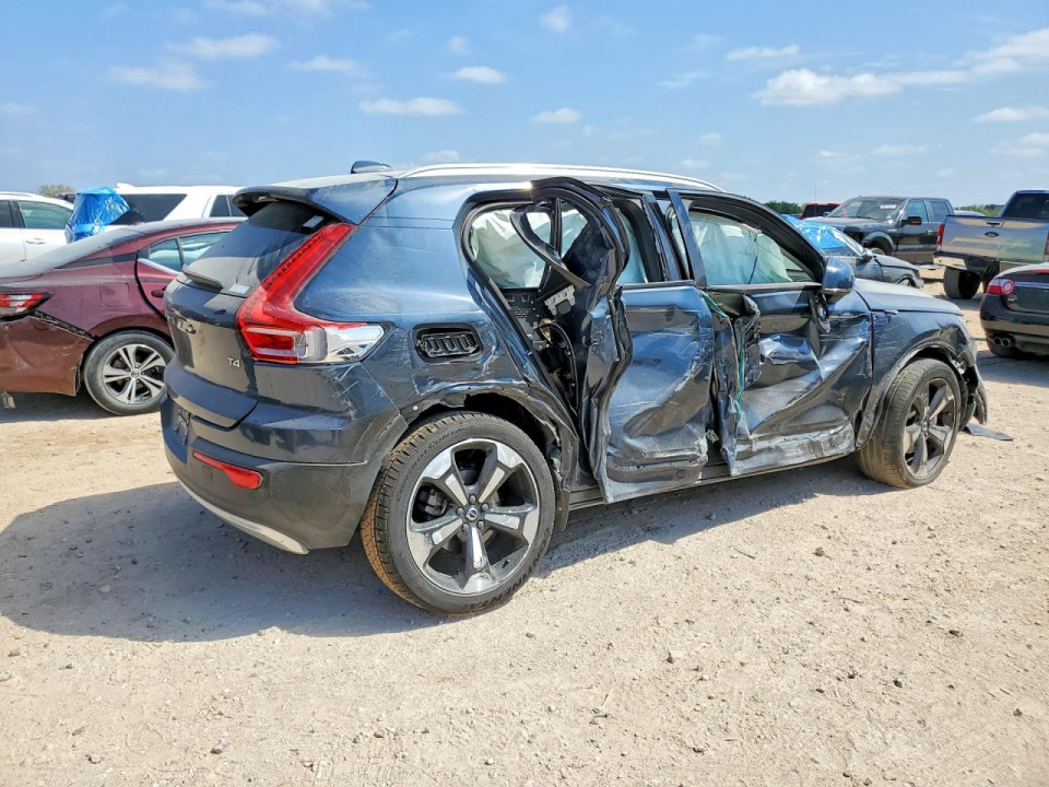 Volvo XC40 2021 — Copart